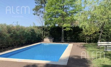 Casa de 5 dormitorios en  venta en Echeverria Del  Lago Canning