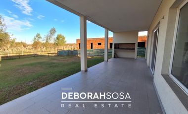 Casa en  Venta en barrio el Naudir-zona norte- escobar-maschwitz-