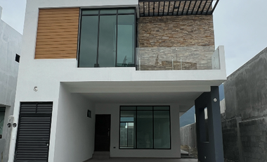 SE VENDE CASA EN Calle Valle de los Girasoles, Los Girasoles Segundo Sector, General Escobedo, Nuevo León, 66055, MEX