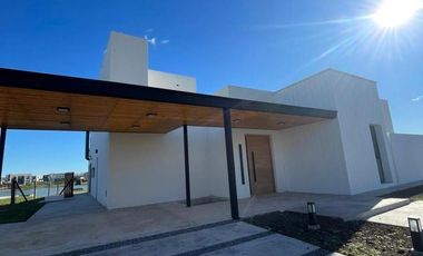 Venta Casa Al Lago - San Sebastián / Área 8