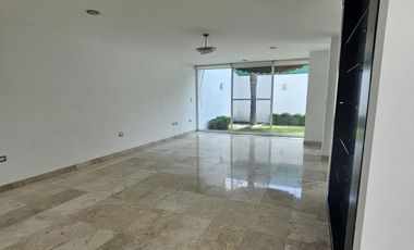 Casa en Renta Lomas de Angelopolis I