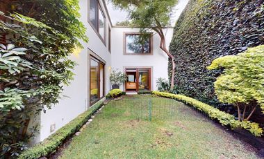 Casa en venta en condominio de San Ángel Inn