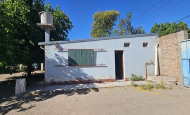 Importante propiedad comercial a metros de Av. Mitre (ex bodega)