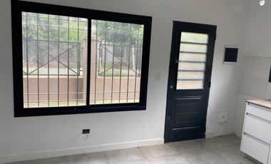 Casa en venta tipo duplex 3 ambientes Pilar - Financiado