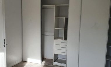 Casa en venta tipo duplex 3 ambientes Pilar - Financiado