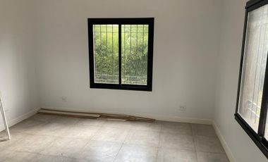 Casa en venta tipo duplex 3 ambientes Pilar - Financiado
