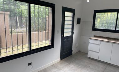 Casa en venta tipo duplex 3 ambientes Pilar - Financiado