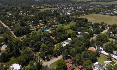 Fracción de 5.600m² ideal para desarrollos inmobiliario en Funes