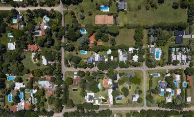 Fracción de 5.600m² ideal para desarrollos inmobiliario en Funes