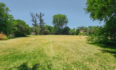 Fracción de 5.600m² ideal para desarrollos inmobiliario en Funes