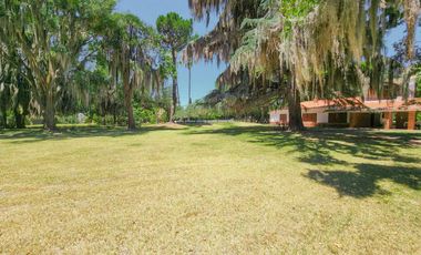 Fracción de 5.600m² ideal para desarrollos inmobiliario en Funes