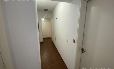 Venta de departamento de 3 ambientes con baulera en Quilmes