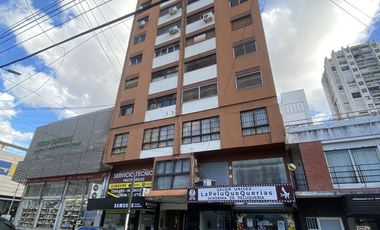 Venta de departamento de 3 ambientes con baulera en Quilmes