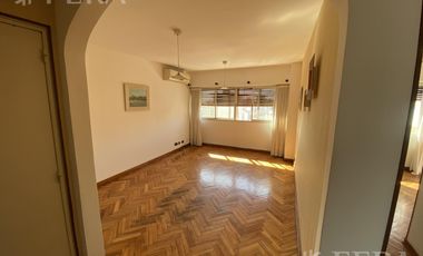 Venta de departamento de 3 ambientes con baulera en Quilmes