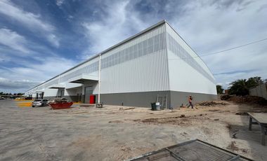 Depósito - Alquiler 4.460m2 mas Playa - Garin - Triangulo de Malvinas - Escobar