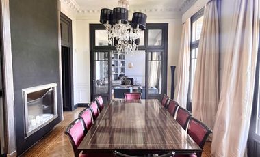 Espectacular departamento en Arroyo y Carlos Pellegrini