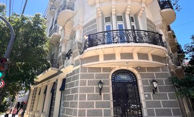 Espectacular departamento en Arroyo y Carlos Pellegrini