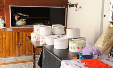 Casa en venta de 3 ambientes a metros de la Gruta de Lourdes.