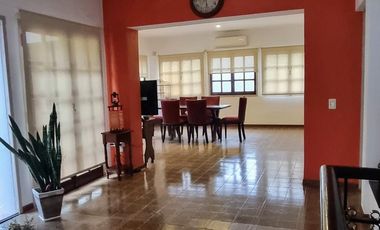 Casa en venta - 3 Dormitorios 3 Baños - 730Mts2 - Pilar