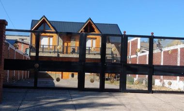 Dúplex en venta - 2 Dormitorios 2 Baños - 320Mts2 - San Martín de Los Andes