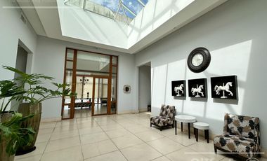 CASA EN VENTA 6 AMBIENTES - BARRIO NUEVO QUILMES CON SALIDA AL CANAL