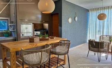 CASA EN VENTA 6 AMBIENTES - BARRIO NUEVO QUILMES CON SALIDA AL CANAL