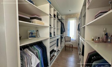 CASA EN VENTA 6 AMBIENTES - BARRIO NUEVO QUILMES CON SALIDA AL CANAL