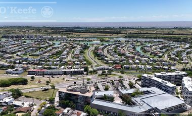 CASA EN VENTA 6 AMBIENTES - BARRIO NUEVO QUILMES CON SALIDA AL CANAL