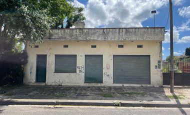 VENTA CASA CON LOCAL COMERCIAL EN TORTUGUITAS