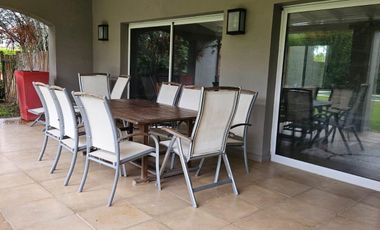 Casa en venta / Alquiler