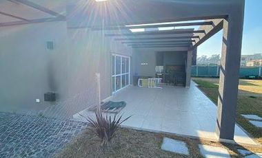 Casa en venta - 3 Dormitorios 3 Baños - Cochera - 680Mts2 - Canning