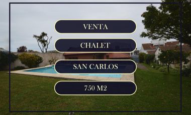 Chalet 6 ambientes con jardín barrio San Carlos
