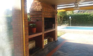 Casa racionalista en venta en Country del Banco Provincia, Francisco Alvarez