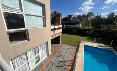 Casa racionalista en venta en Country del Banco Provincia, Francisco Alvarez
