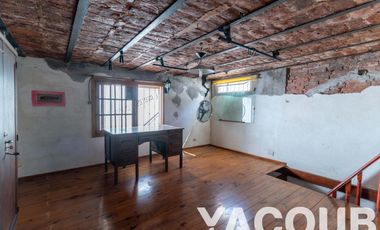 PH en venta - 3 Dormitorios 1 Baño - Cochera - 206Mts2 - Parque Avellaneda