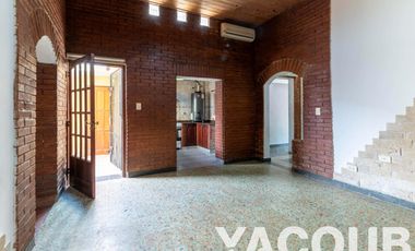 PH en venta - 3 Dormitorios 1 Baño - Cochera - 206Mts2 - Parque Avellaneda