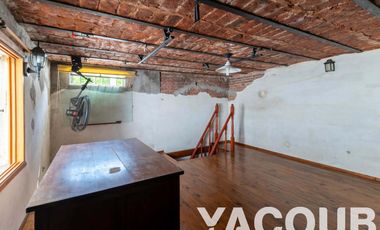 PH en venta - 3 Dormitorios 1 Baño - Cochera - 206Mts2 - Parque Avellaneda