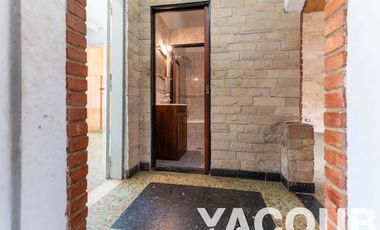 PH en venta - 3 Dormitorios 1 Baño - Cochera - 206Mts2 - Parque Avellaneda