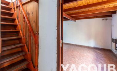 PH en venta - 3 Dormitorios 1 Baño - Cochera - 206Mts2 - Parque Avellaneda
