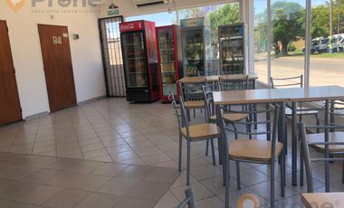 Estación de Servicios en Venta con Bar/Minimarket