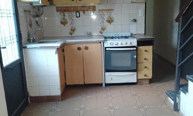PH en venta - 4 Dormitorios 2 Baños - Cochera - 150Mts2 - Morón