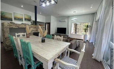 CASA VILLA ROBLES - PARTIDO DE LA COSTA