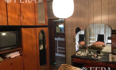 Venta inmueble:  local galpón dos departamentos  Wilde 23959