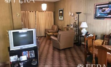 Venta inmueble:  local galpón dos departamentos  Wilde 23959