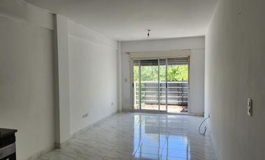 Departamento al Frente