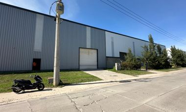 Alquiler de Nave Industrial de 800 mts cub Polo Industrial Ezeiza