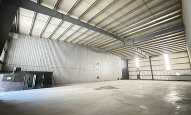 Alquiler de Nave Industrial de 800 mts cub Polo Industrial Ezeiza