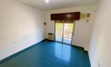 Vivienda multifamiliar a la venta en San Fernando.