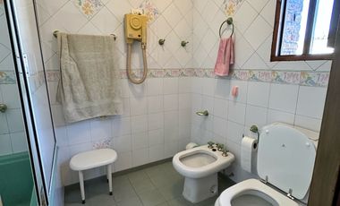 Casa en  zona residencial de Lujan