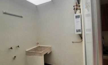 CASA EN RENTA DENTRO DE COTO MAGMA, COLLI URBANO